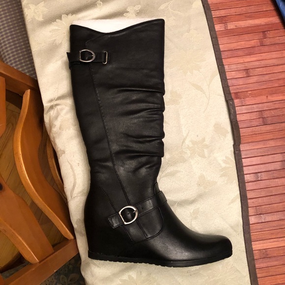 baretraps wedge boots